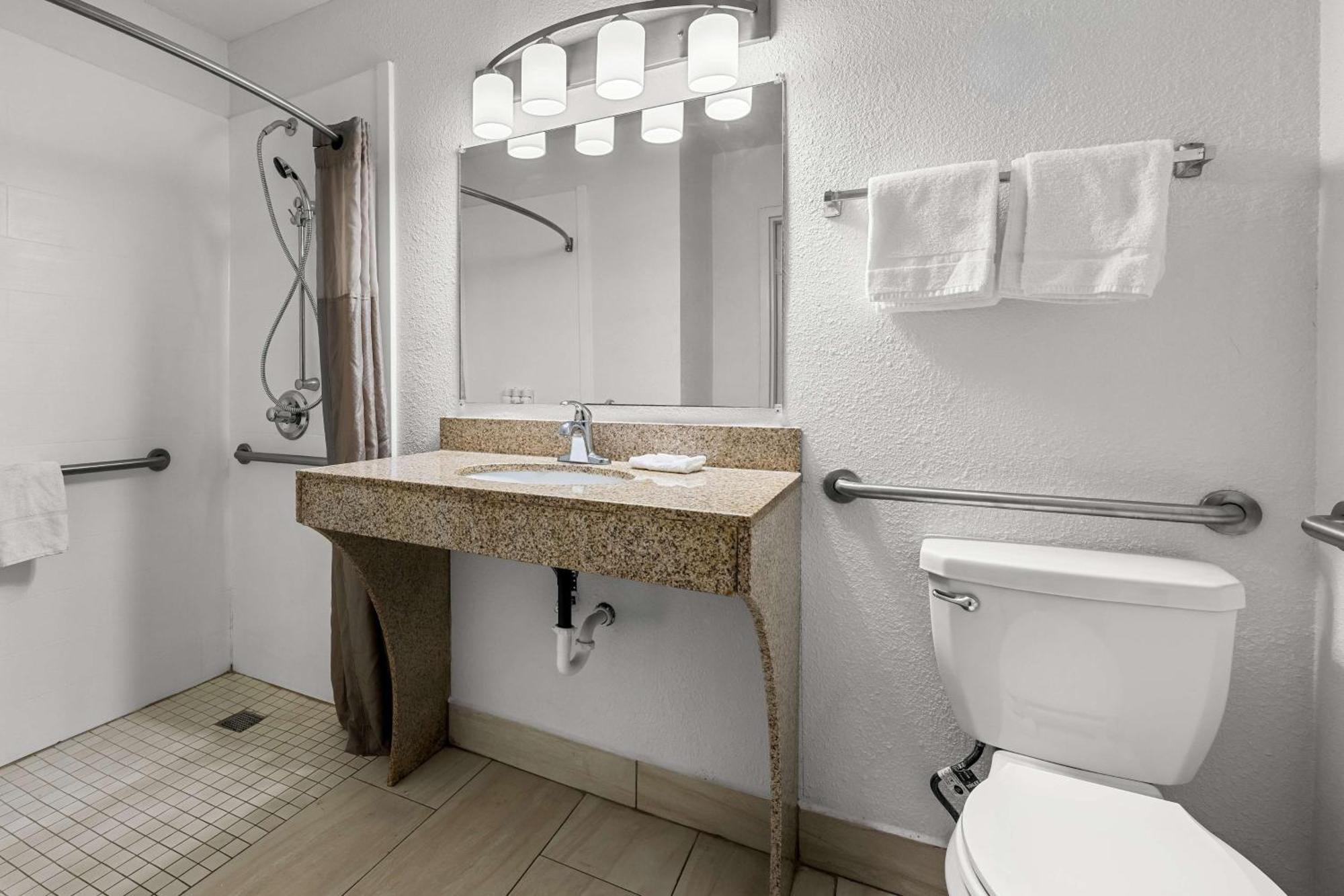 Americas Best Value Inn Hamilton Esterno foto