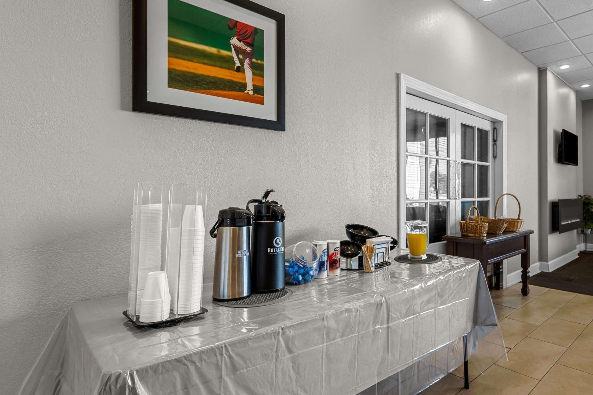 Americas Best Value Inn Hamilton Esterno foto