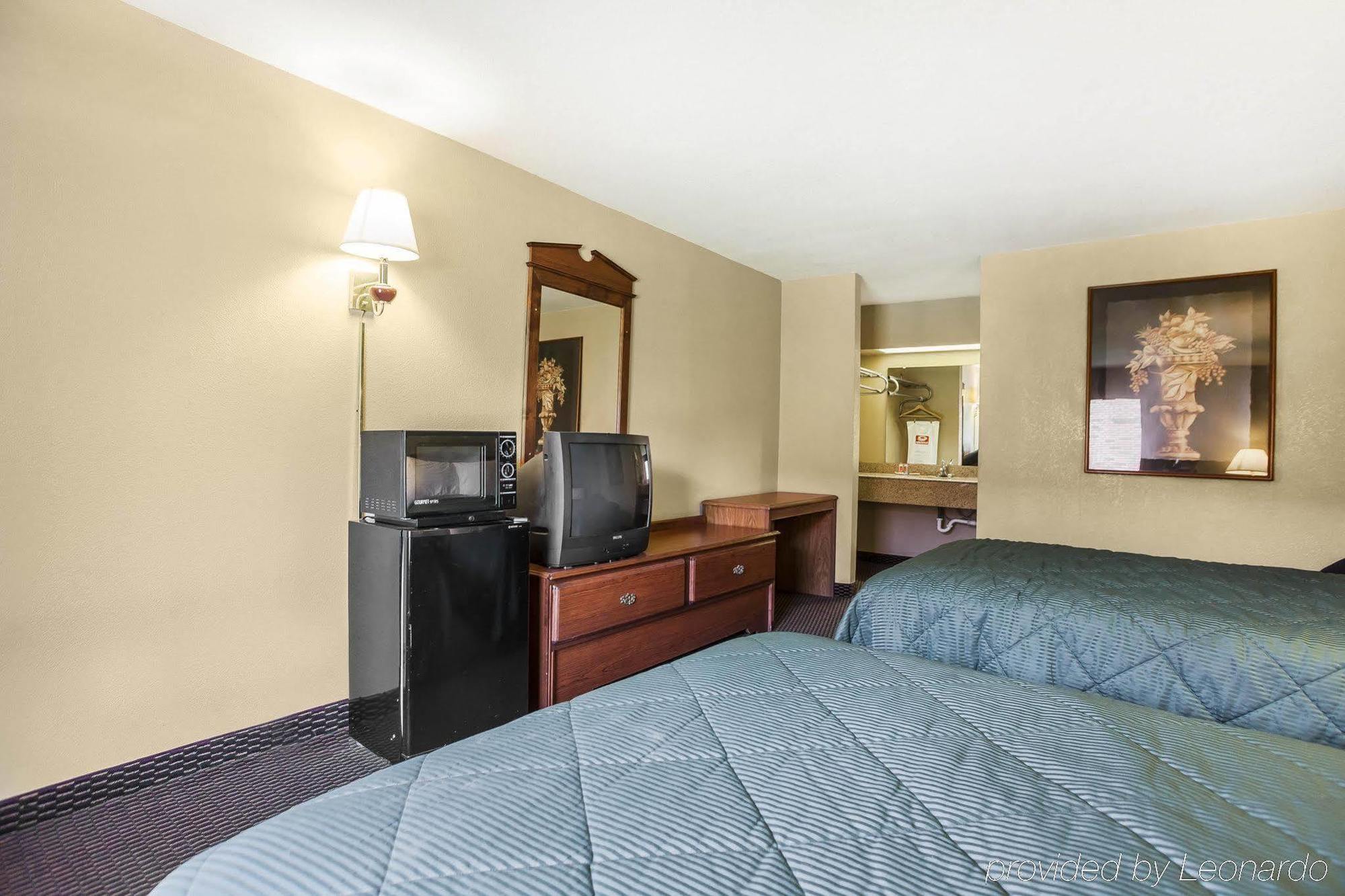 Americas Best Value Inn Hamilton Esterno foto