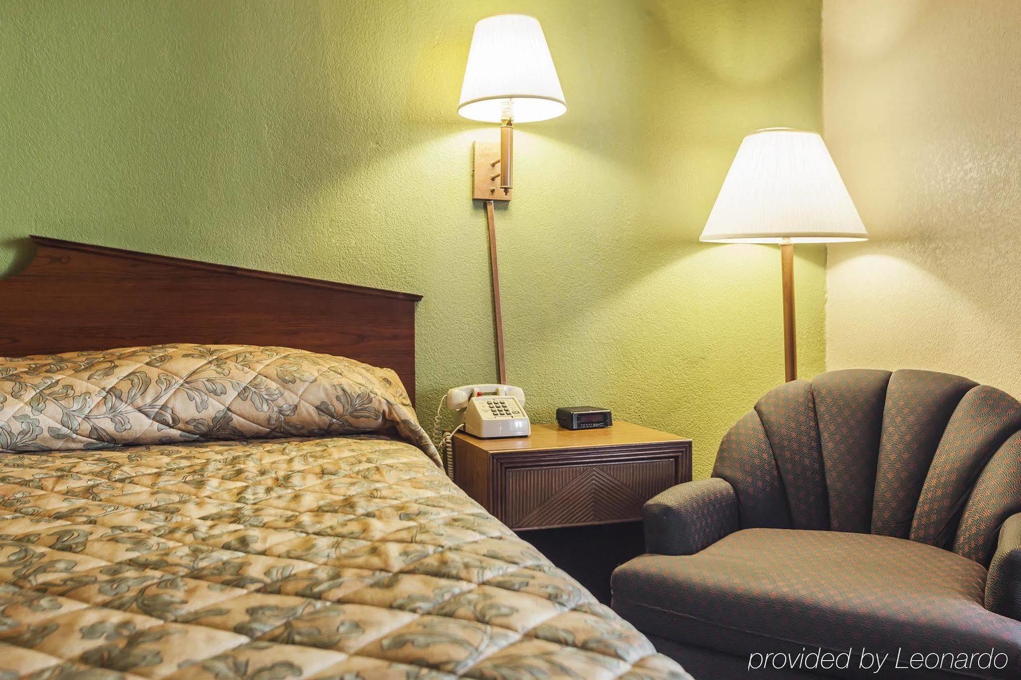 Americas Best Value Inn Hamilton Esterno foto